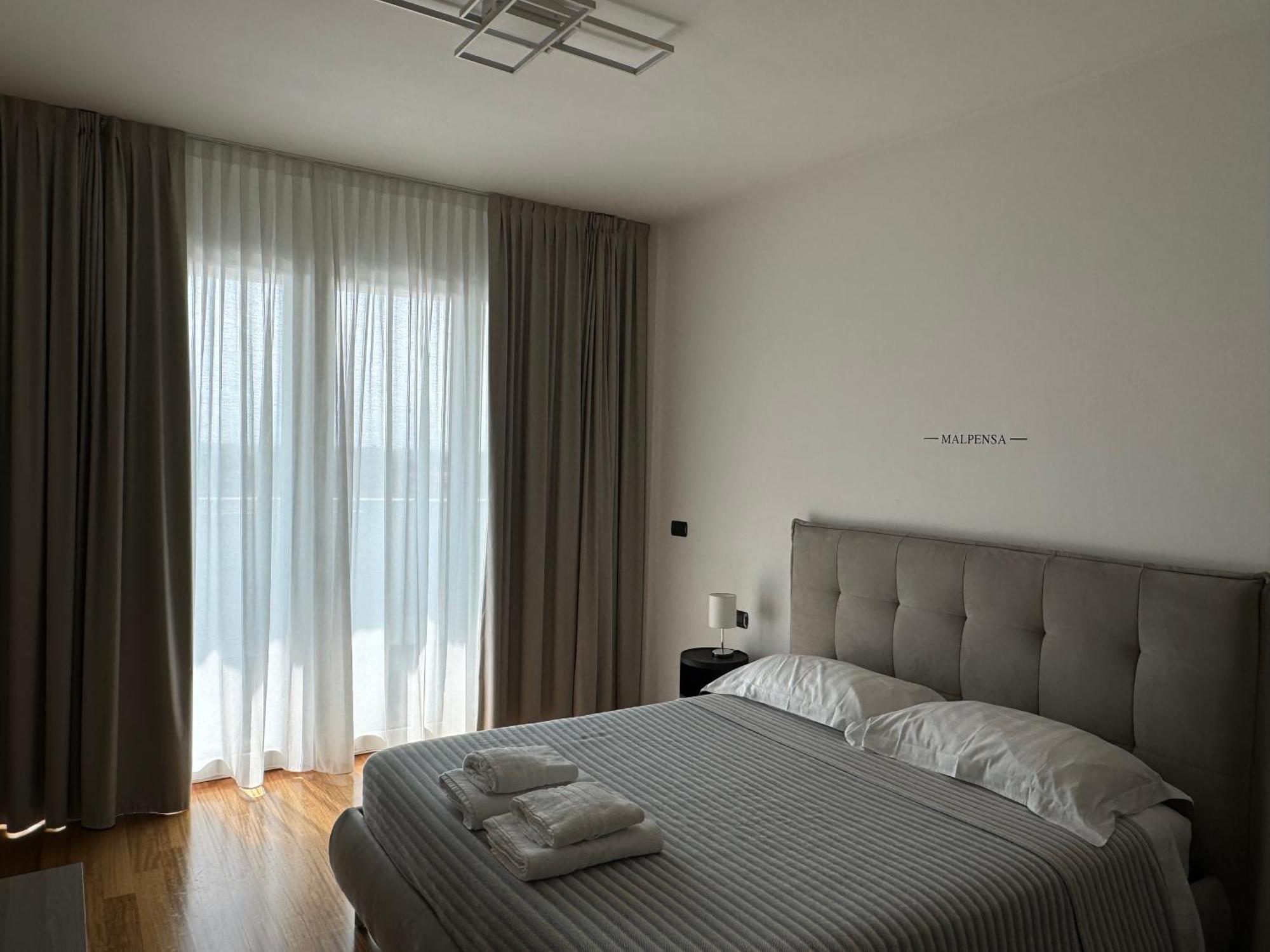 White Palace Malpensa Gallarate Eksteriør bilde